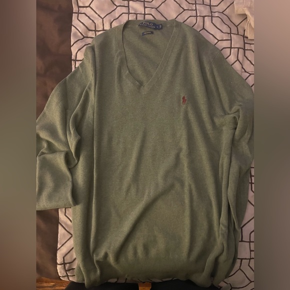 Men’s Polo Ralph Lauren V-Neck Sweater - Picture 2 of 3